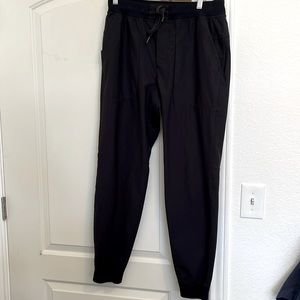 Lululemon Used like new, Mens ABC Jogger, size large, black, Classic Tapered Fit